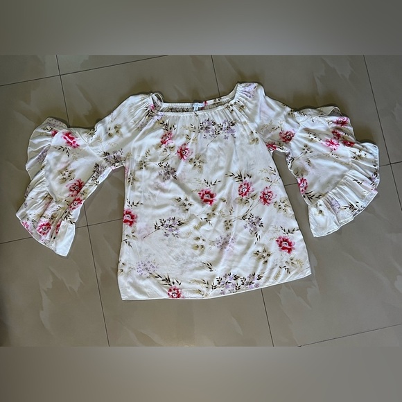 Fever Women's Top Size M Multicolored Floral Round Neck Ruffle slevees - Picture 11 of 15
